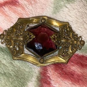 Antique brooch (FL)